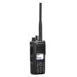 Motorola DP4800 VHF - digitální radiostanice, pohled z boku